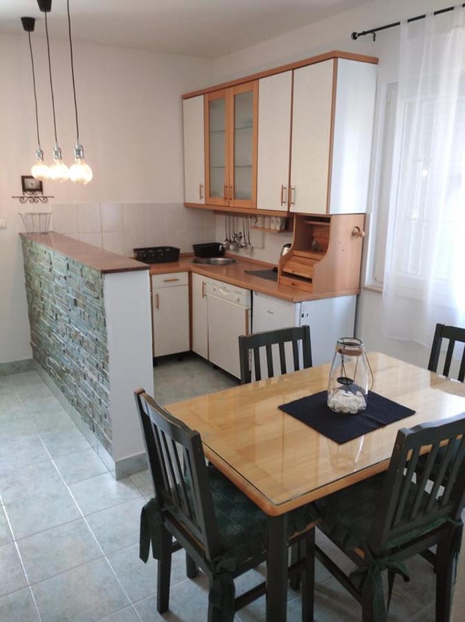 Veky Apartment เยเซรา ภายนอก รูปภาพ